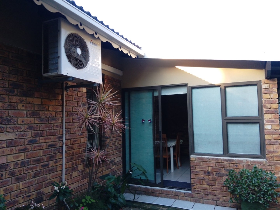 3 Bedroom Property for Sale in Uvongo KwaZulu-Natal
