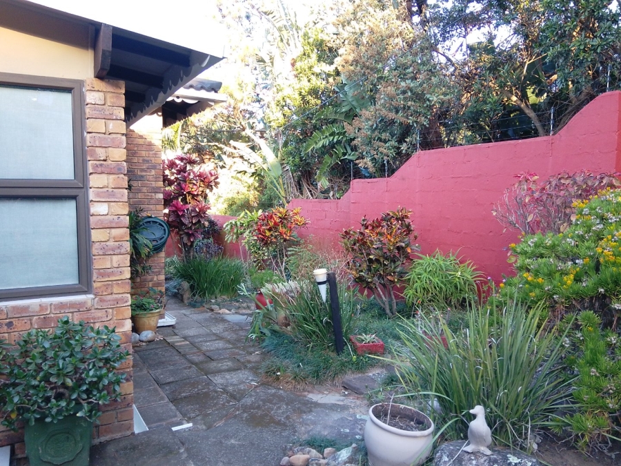 3 Bedroom Property for Sale in Uvongo KwaZulu-Natal