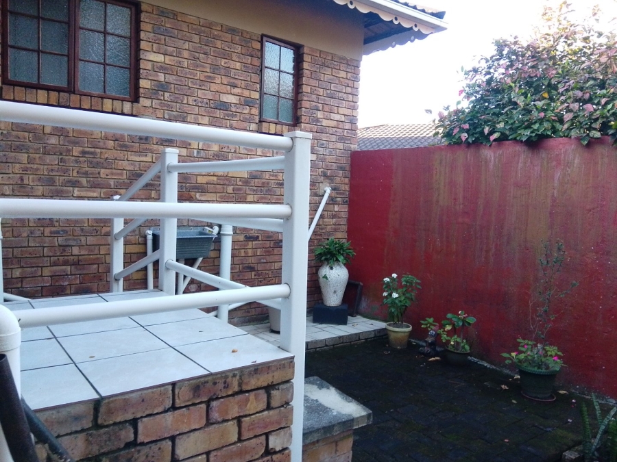 3 Bedroom Property for Sale in Uvongo KwaZulu-Natal