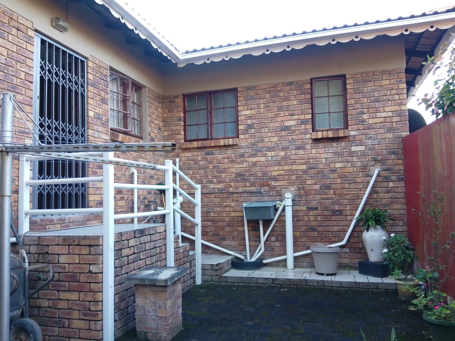 3 Bedroom Property for Sale in Uvongo KwaZulu-Natal