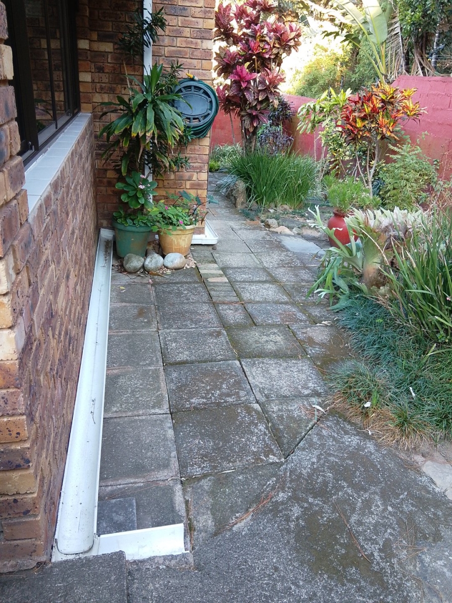 3 Bedroom Property for Sale in Uvongo KwaZulu-Natal