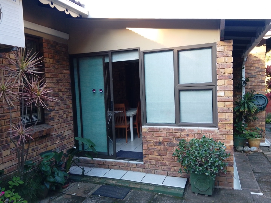 3 Bedroom Property for Sale in Uvongo KwaZulu-Natal