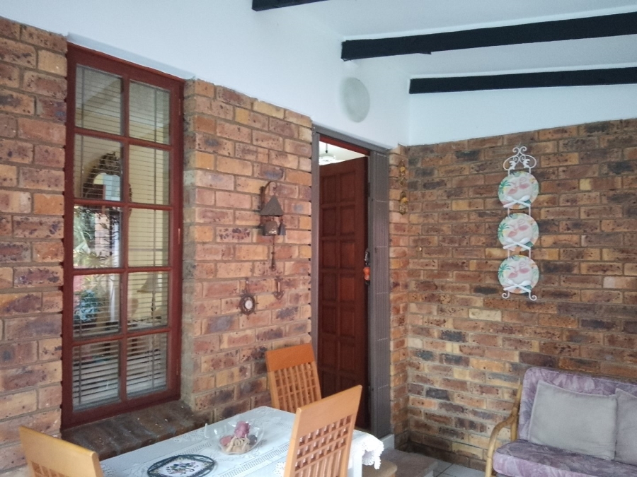 3 Bedroom Property for Sale in Uvongo KwaZulu-Natal