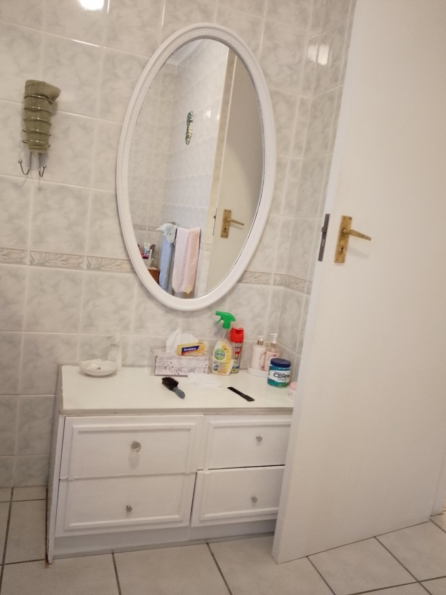 3 Bedroom Property for Sale in Uvongo KwaZulu-Natal