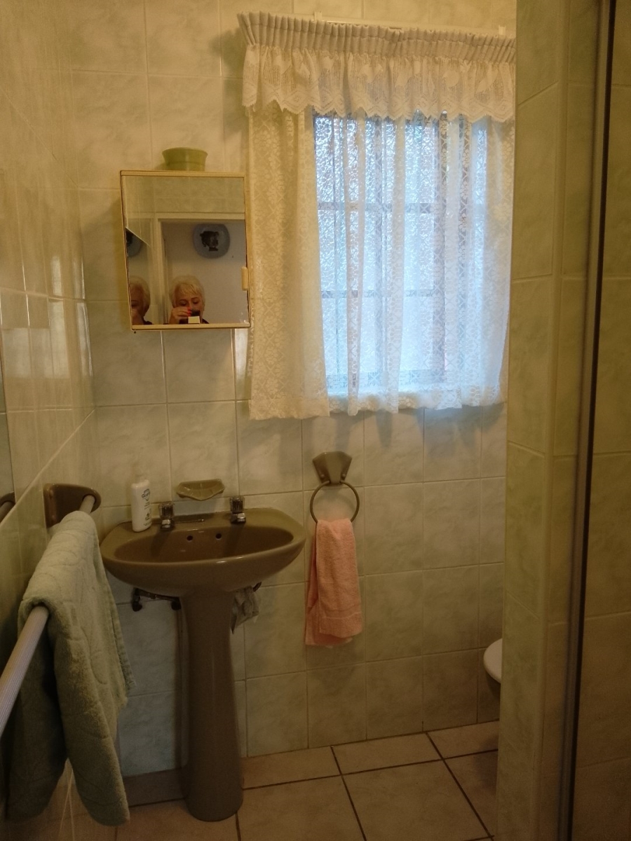 3 Bedroom Property for Sale in Uvongo KwaZulu-Natal