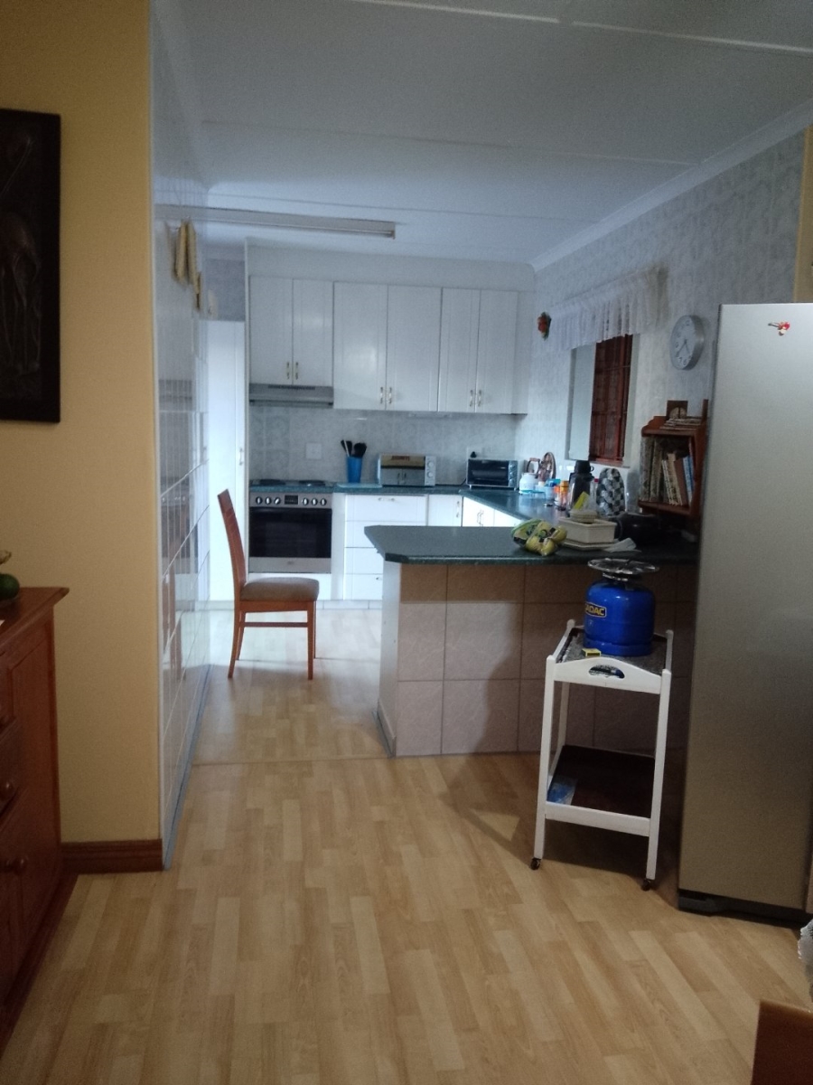 3 Bedroom Property for Sale in Uvongo KwaZulu-Natal