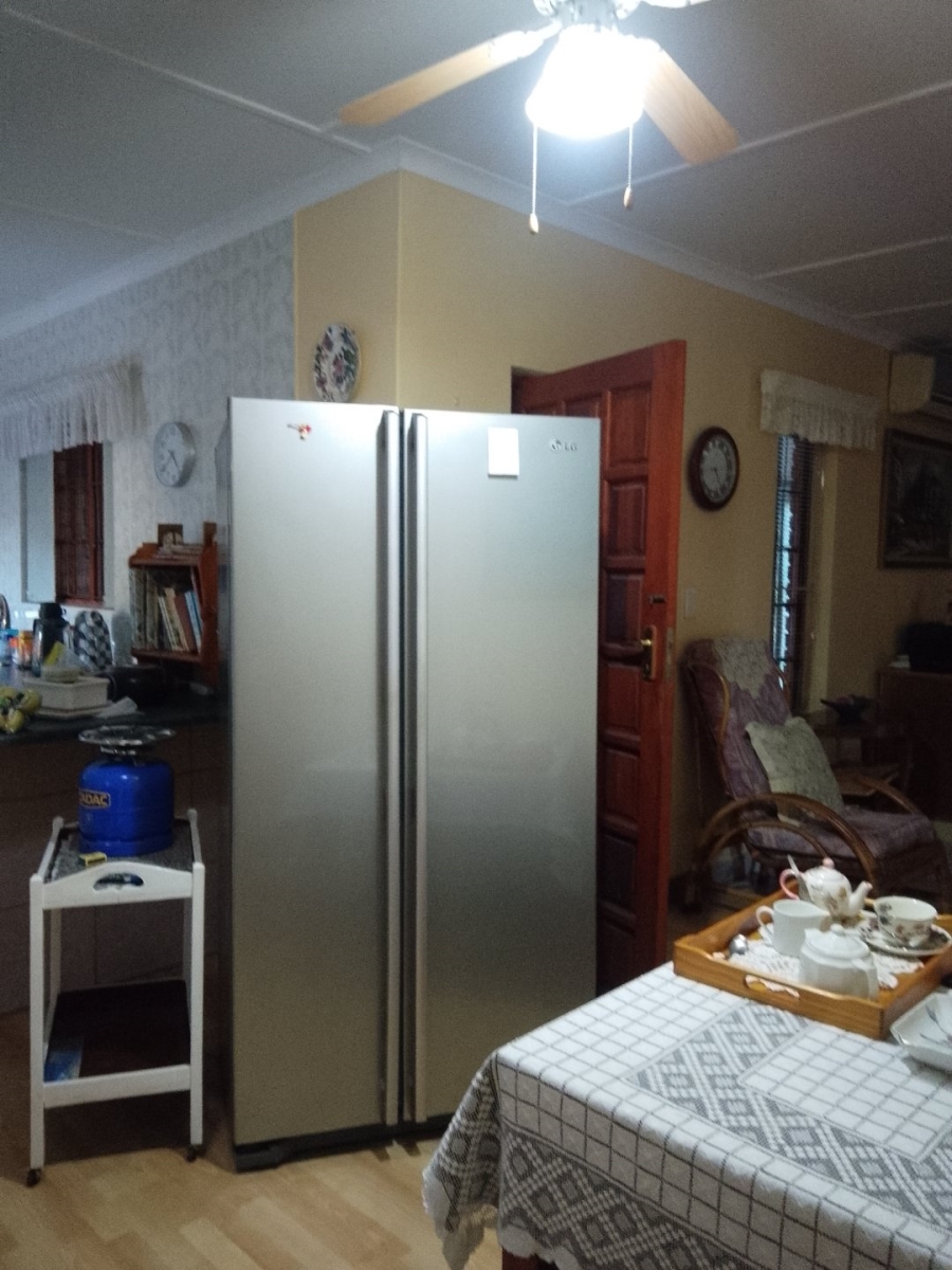 3 Bedroom Property for Sale in Uvongo KwaZulu-Natal