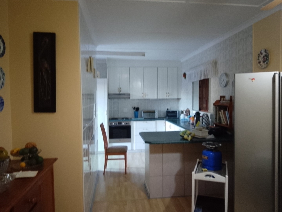 3 Bedroom Property for Sale in Uvongo KwaZulu-Natal
