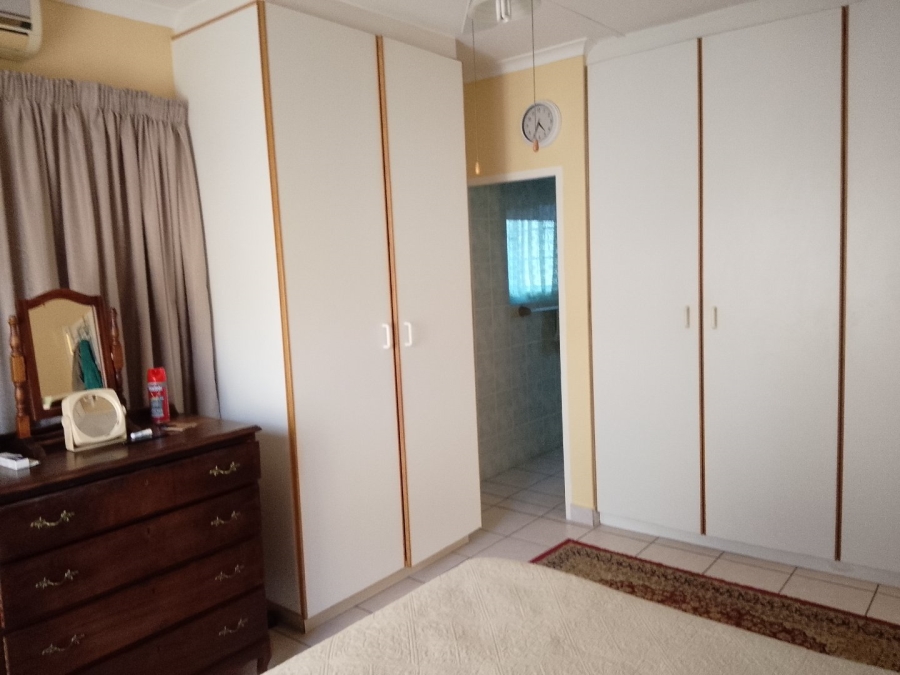 3 Bedroom Property for Sale in Uvongo KwaZulu-Natal