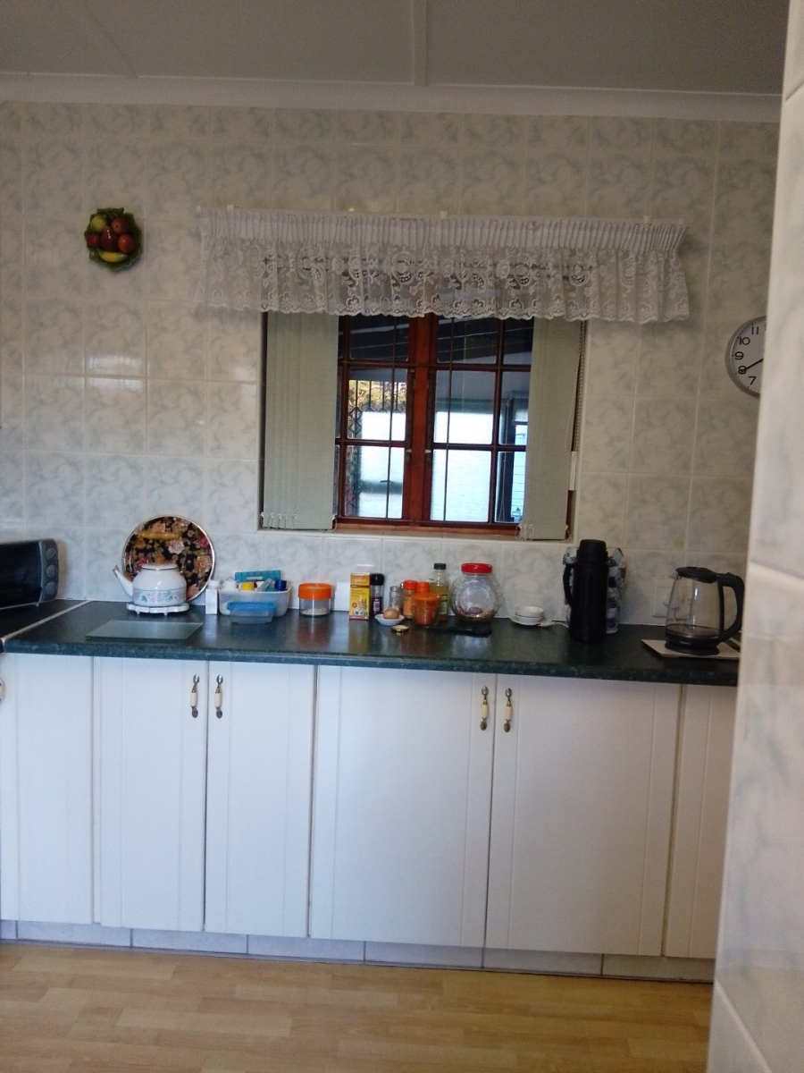 3 Bedroom Property for Sale in Uvongo KwaZulu-Natal