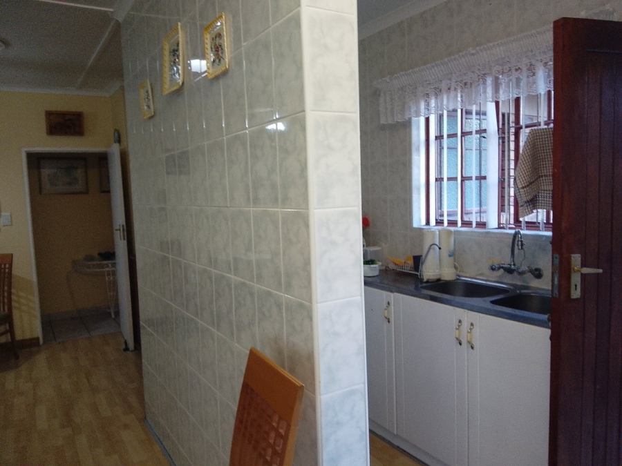 3 Bedroom Property for Sale in Uvongo KwaZulu-Natal