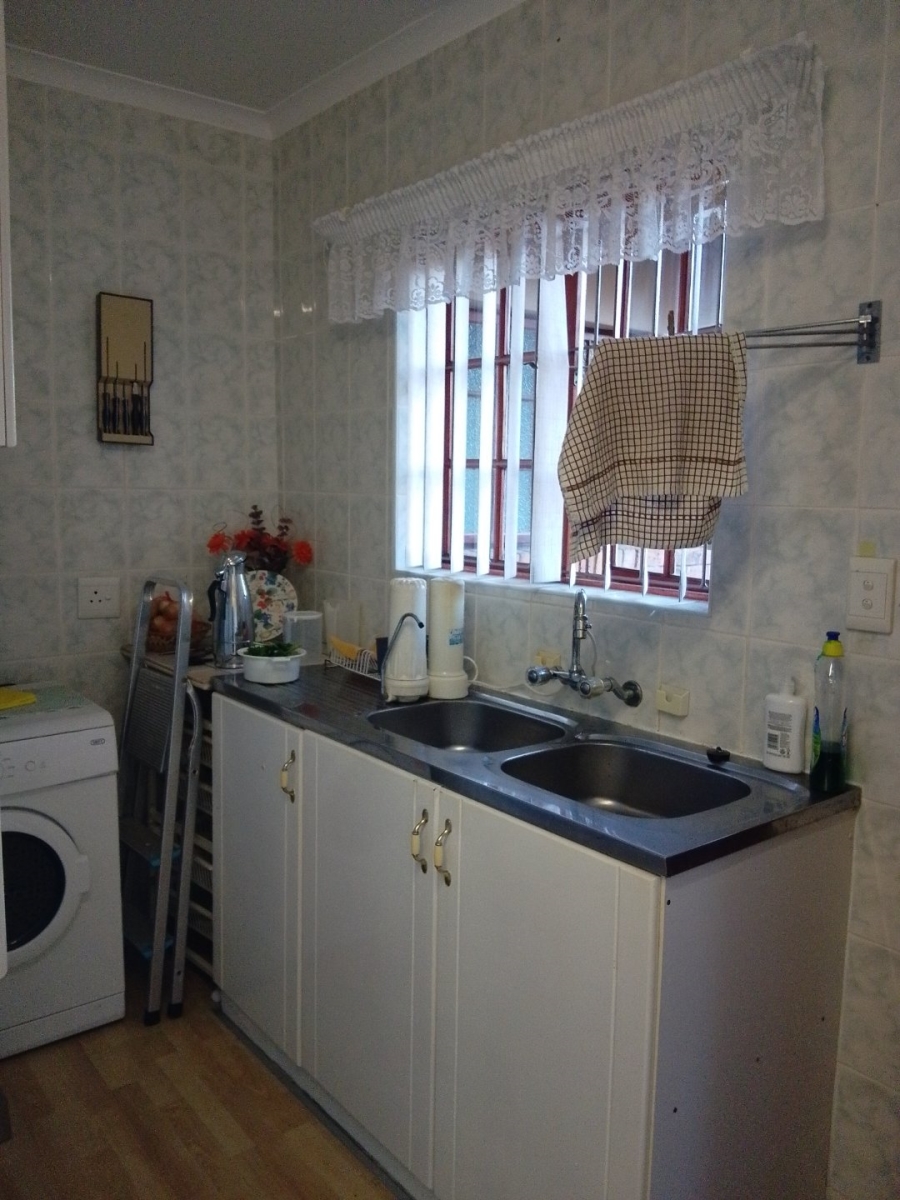 3 Bedroom Property for Sale in Uvongo KwaZulu-Natal