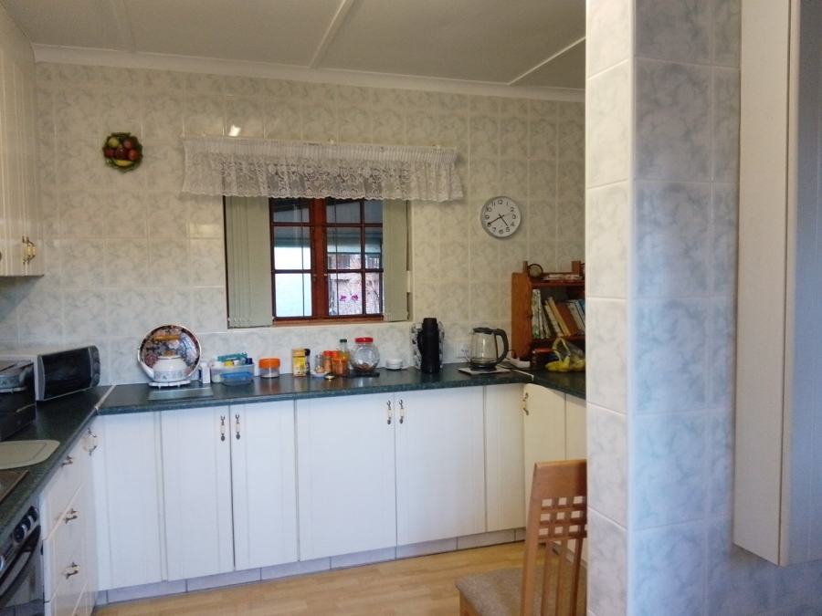 3 Bedroom Property for Sale in Uvongo KwaZulu-Natal