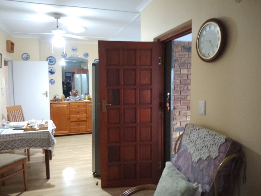 3 Bedroom Property for Sale in Uvongo KwaZulu-Natal
