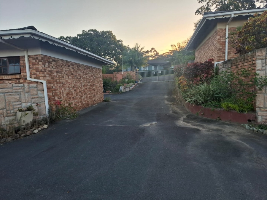 3 Bedroom Property for Sale in Uvongo KwaZulu-Natal