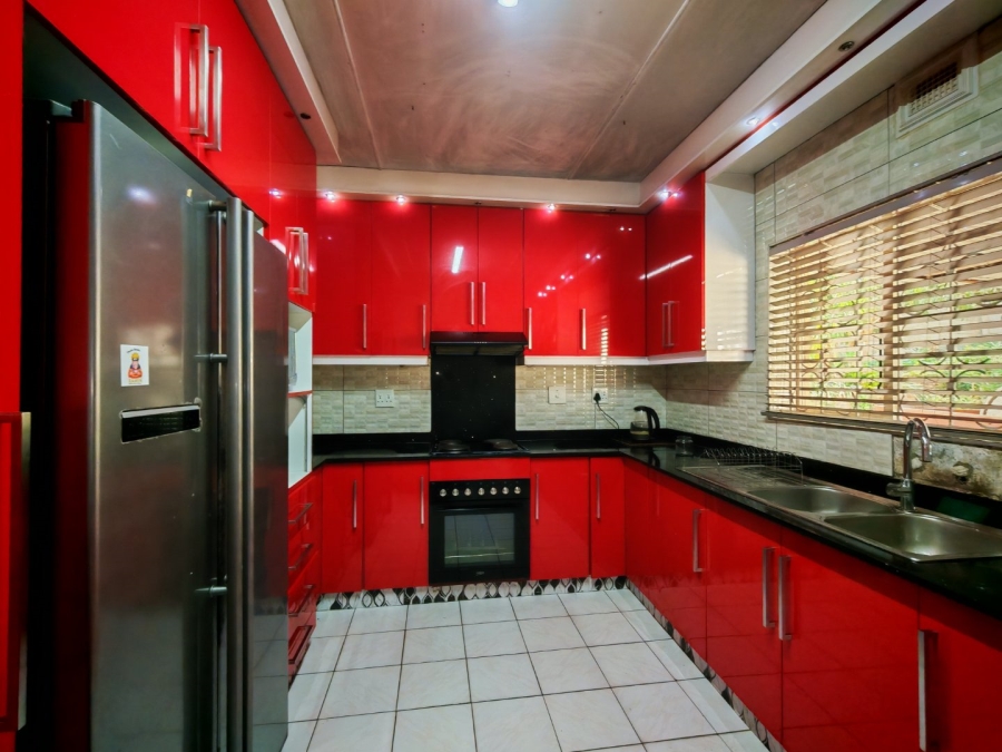 3 Bedroom Property for Sale in Townview KwaZulu-Natal