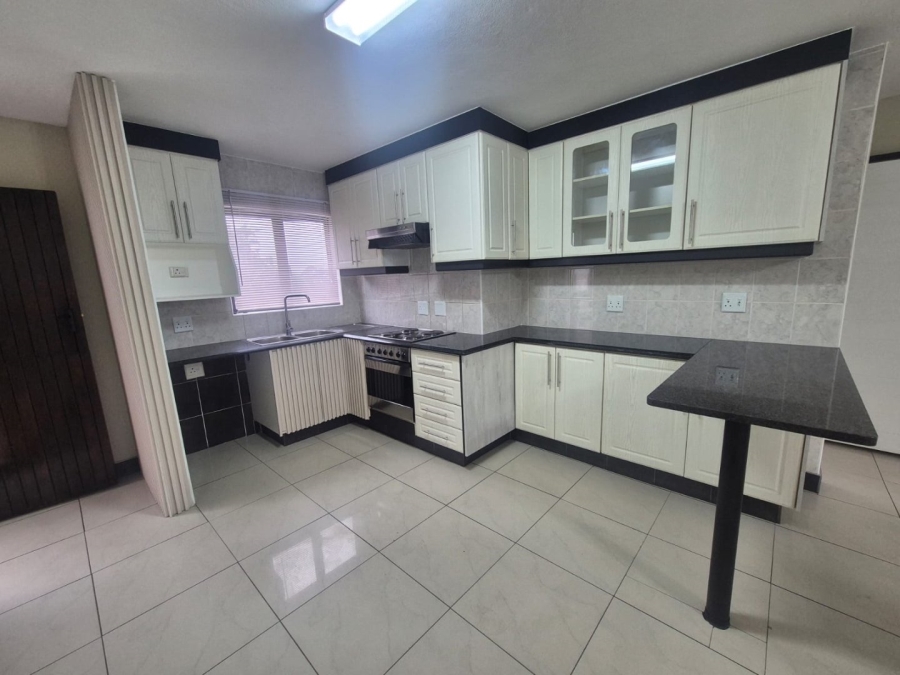 2 Bedroom Property for Sale in Grosvenor KwaZulu-Natal