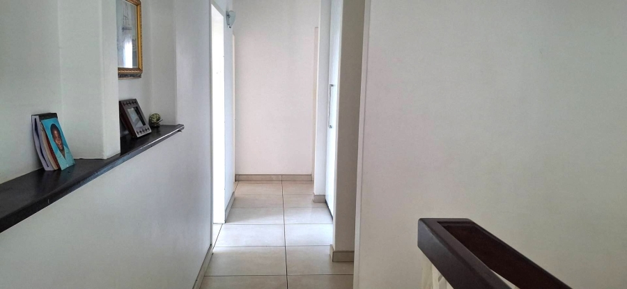 4 Bedroom Property for Sale in Uvongo KwaZulu-Natal