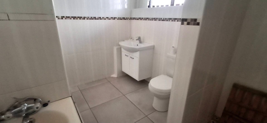 4 Bedroom Property for Sale in Uvongo KwaZulu-Natal