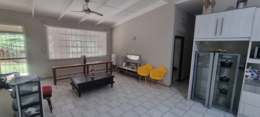 6 Bedroom Property for Sale in Marina Beach KwaZulu-Natal