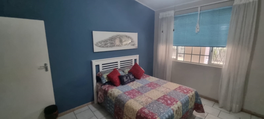 6 Bedroom Property for Sale in Marina Beach KwaZulu-Natal