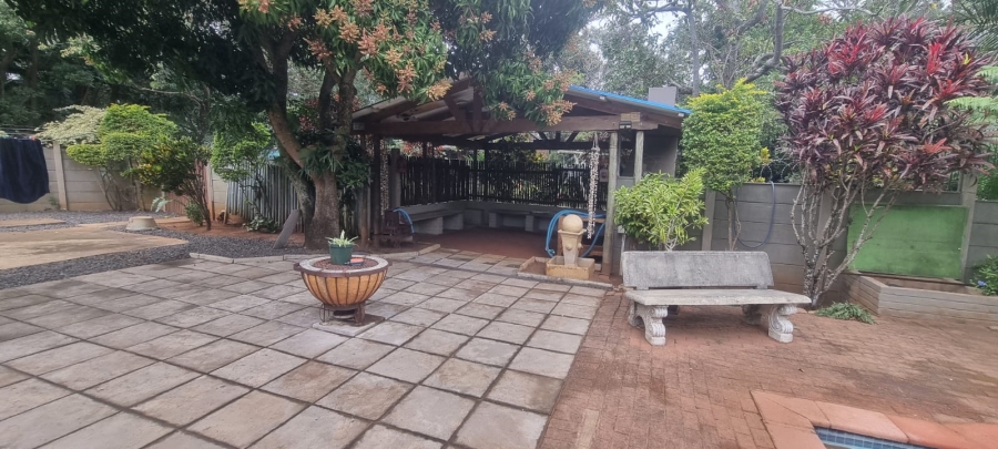6 Bedroom Property for Sale in Marina Beach KwaZulu-Natal