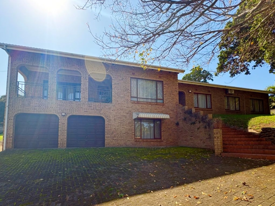 4 Bedroom Property for Sale in Umtentweni KwaZulu-Natal