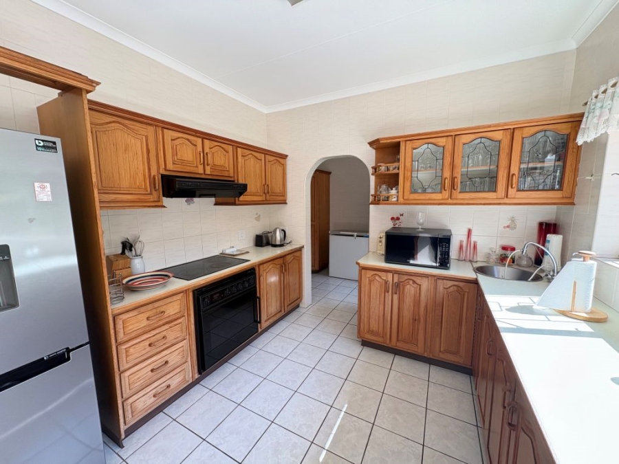 4 Bedroom Property for Sale in Umtentweni KwaZulu-Natal