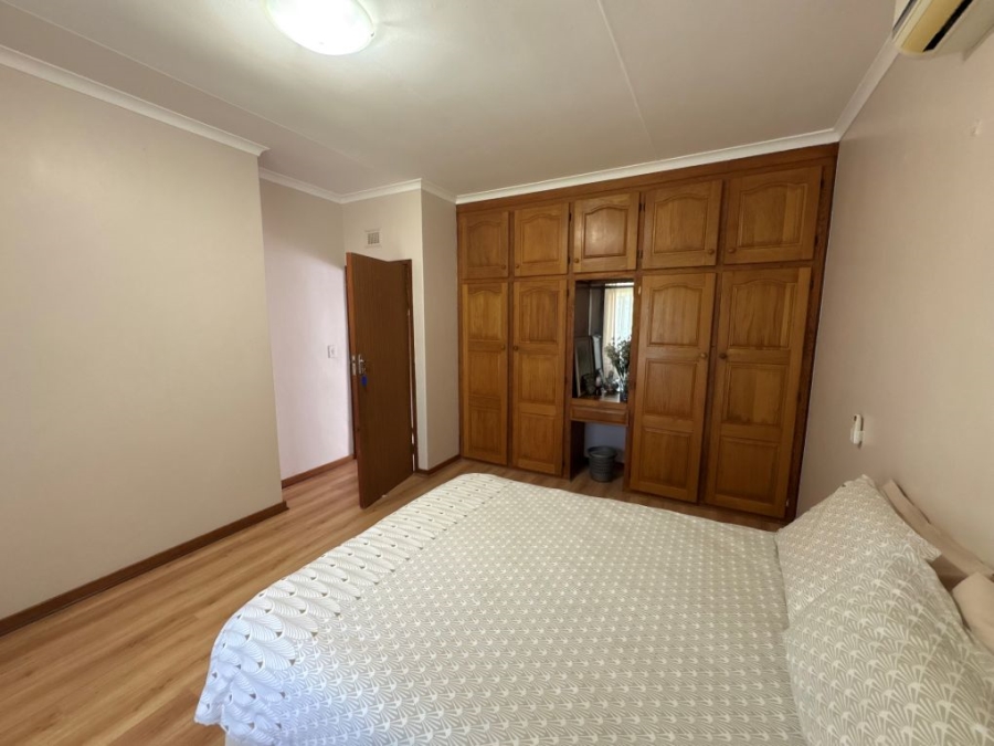 4 Bedroom Property for Sale in Umtentweni KwaZulu-Natal