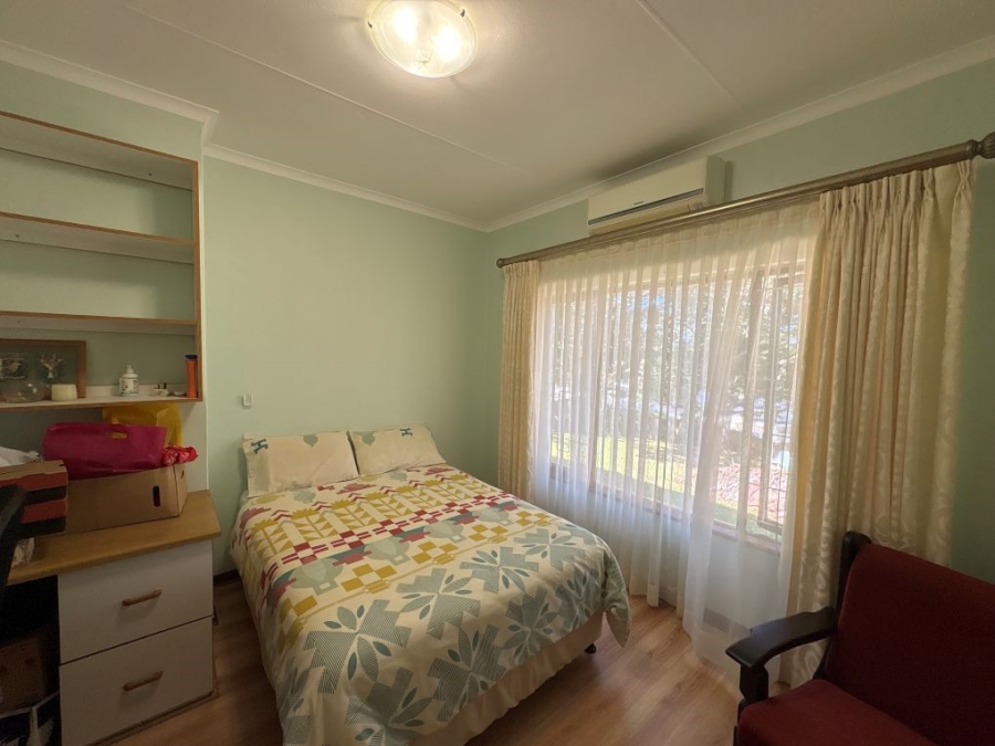 4 Bedroom Property for Sale in Umtentweni KwaZulu-Natal