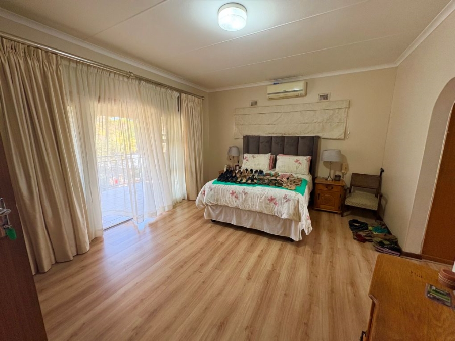 4 Bedroom Property for Sale in Umtentweni KwaZulu-Natal