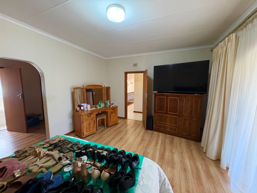4 Bedroom Property for Sale in Umtentweni KwaZulu-Natal