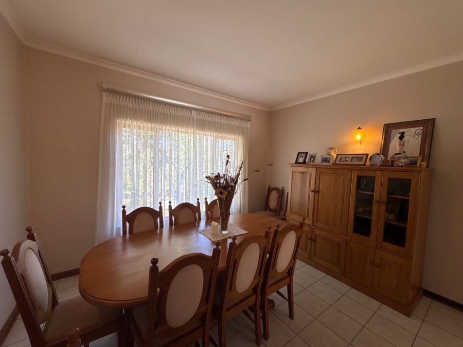 4 Bedroom Property for Sale in Umtentweni KwaZulu-Natal