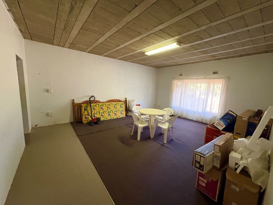 4 Bedroom Property for Sale in Umtentweni KwaZulu-Natal