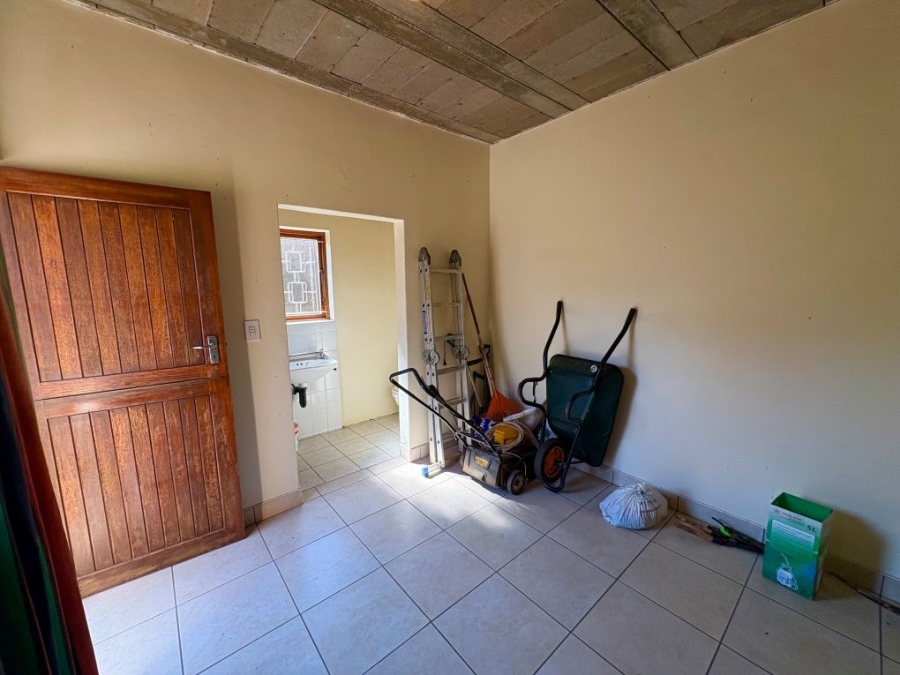 4 Bedroom Property for Sale in Umtentweni KwaZulu-Natal