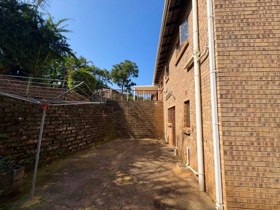 4 Bedroom Property for Sale in Umtentweni KwaZulu-Natal