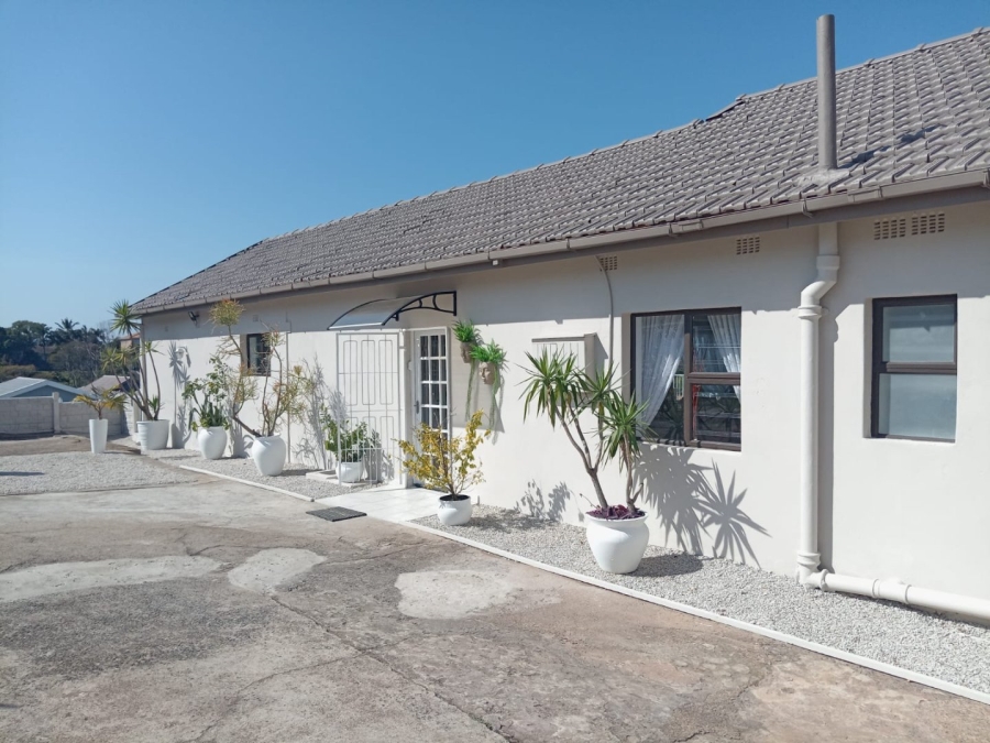 4 Bedroom Property for Sale in Manaba Beach KwaZulu-Natal
