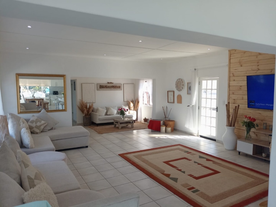 4 Bedroom Property for Sale in Manaba Beach KwaZulu-Natal