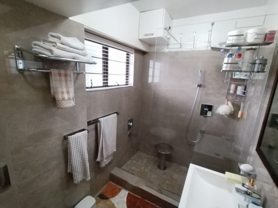 2 Bedroom Property for Sale in Essenwood KwaZulu-Natal