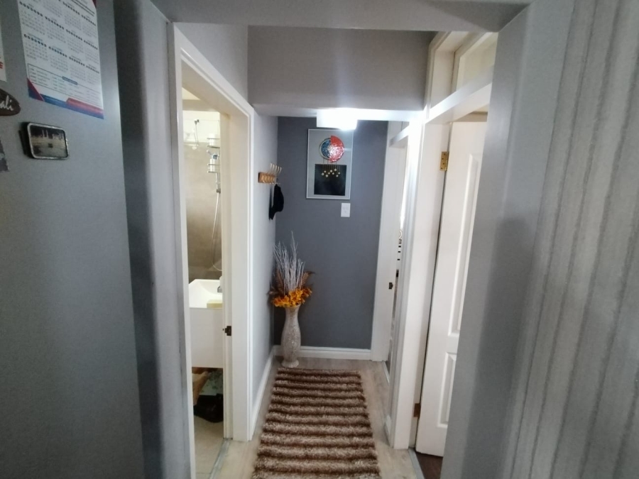 2 Bedroom Property for Sale in Essenwood KwaZulu-Natal