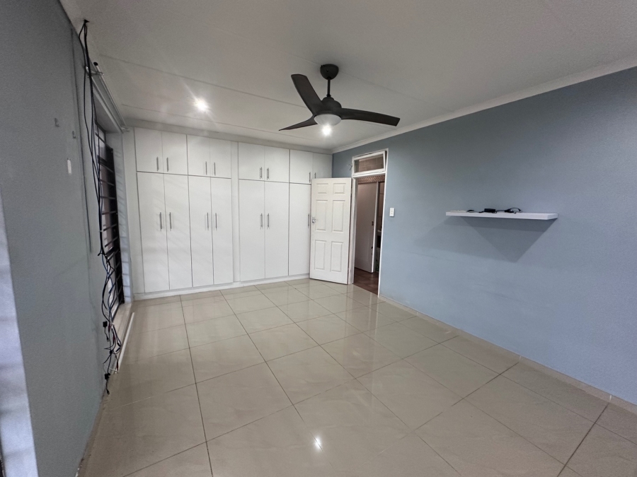 2 Bedroom Property for Sale in Woodhaven KwaZulu-Natal