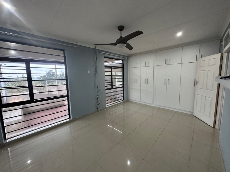 2 Bedroom Property for Sale in Woodhaven KwaZulu-Natal