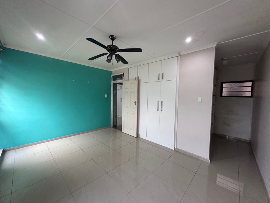 2 Bedroom Property for Sale in Woodhaven KwaZulu-Natal