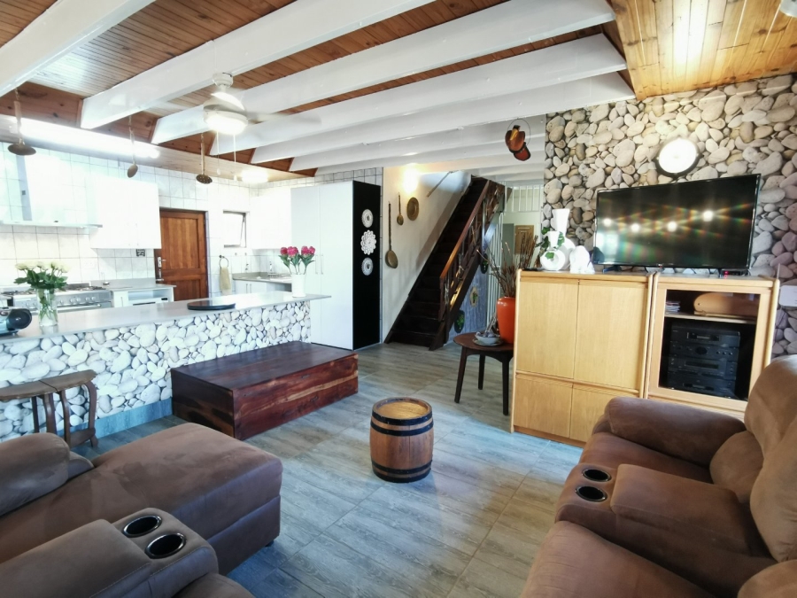 3 Bedroom Property for Sale in Shelly Beach KwaZulu-Natal