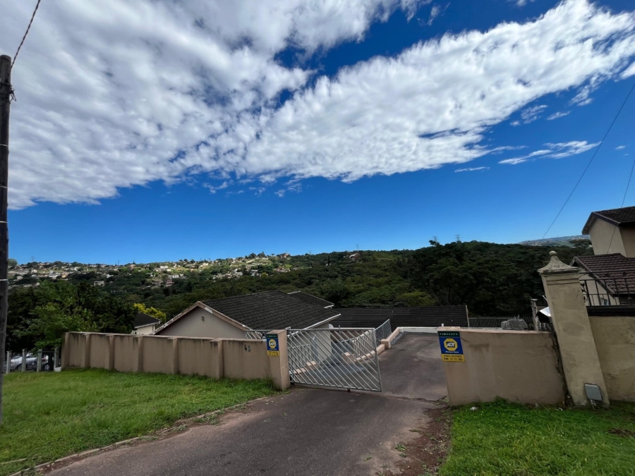 3 Bedroom Property for Sale in Queensburgh KwaZulu-Natal