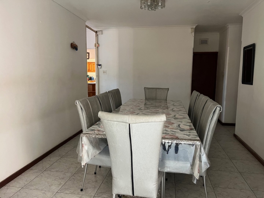 3 Bedroom Property for Sale in Queensburgh KwaZulu-Natal
