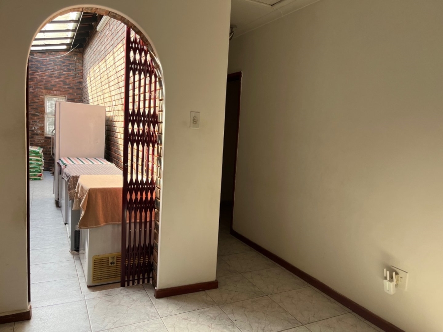 3 Bedroom Property for Sale in Queensburgh KwaZulu-Natal