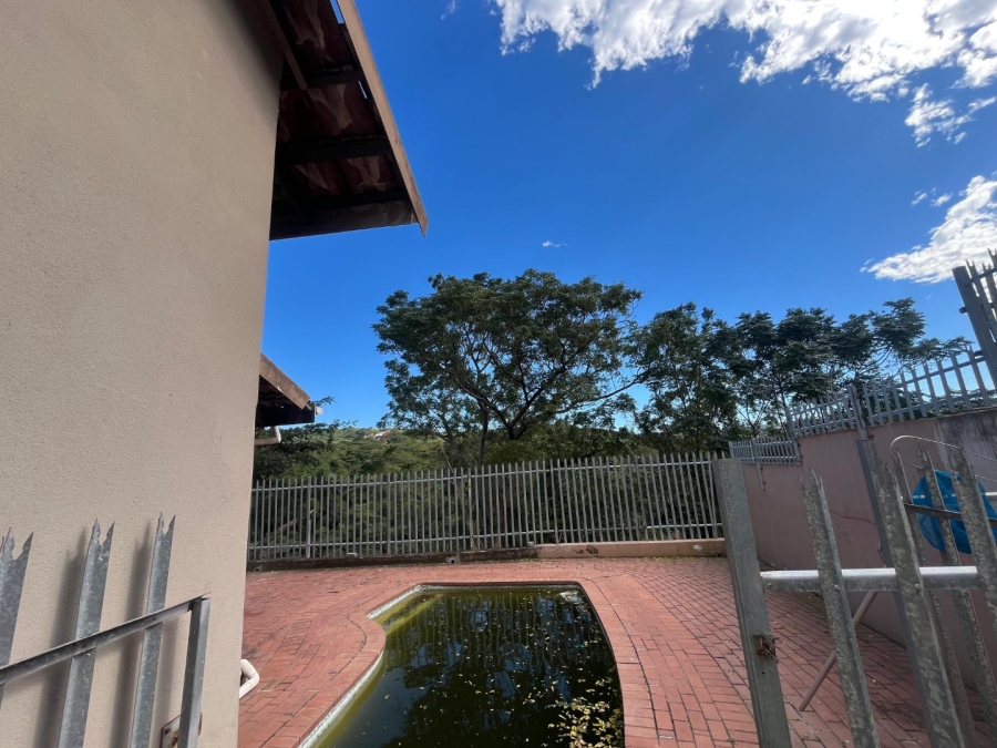 3 Bedroom Property for Sale in Queensburgh KwaZulu-Natal