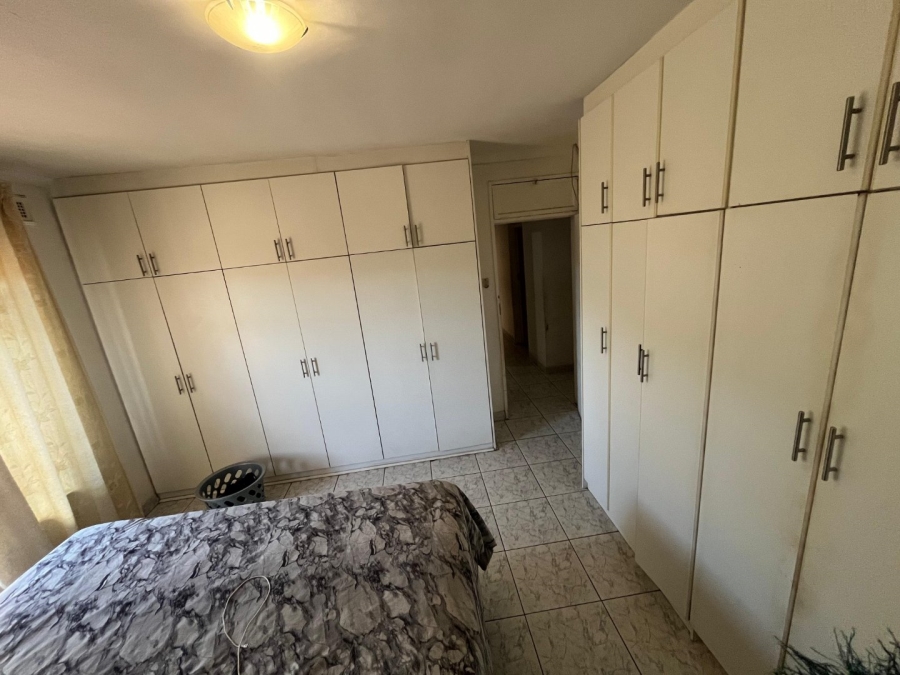 3 Bedroom Property for Sale in Queensburgh KwaZulu-Natal