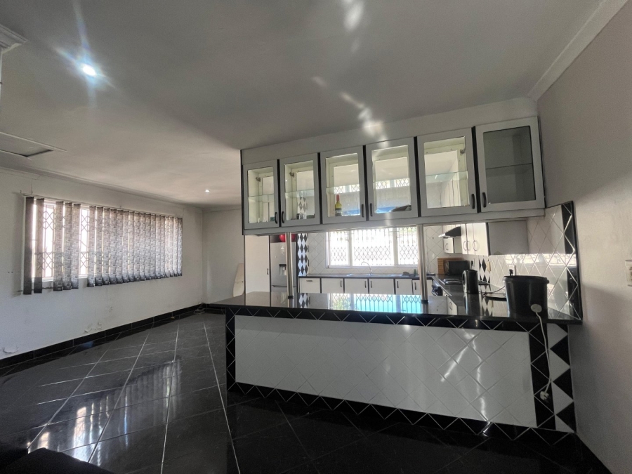 3 Bedroom Property for Sale in Queensburgh KwaZulu-Natal
